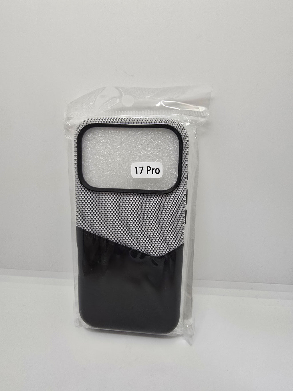 Iphone 17 Pro Black & Grey Phone Case With Port Cleaners