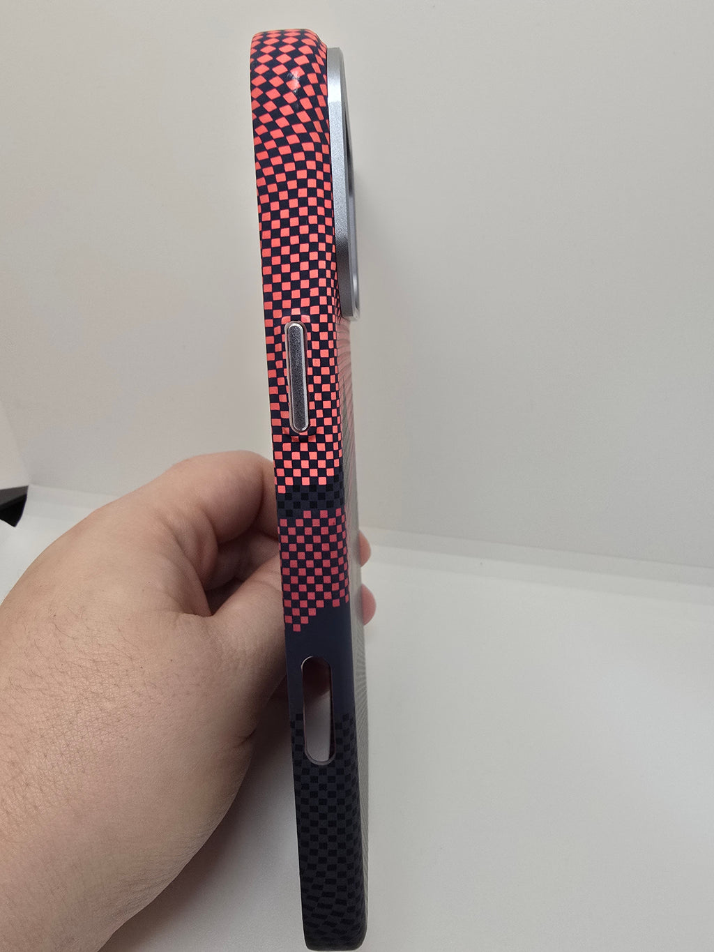 Iphone 17 Pro Max Phone Case With Port Cleaning Kit-red & black design