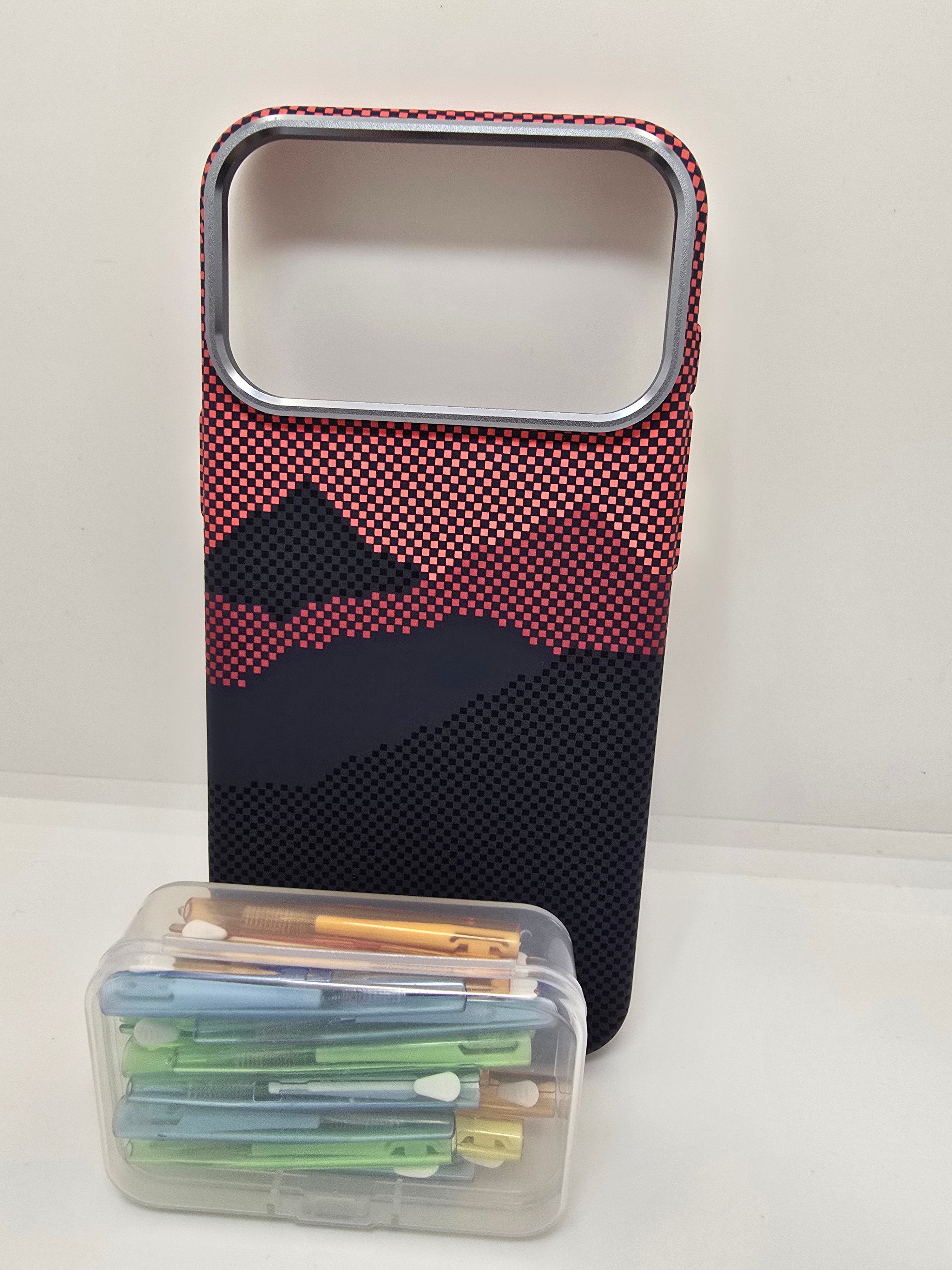 Iphone 17 Pro Max Phone Case With Port Cleaning Kit-red & black design